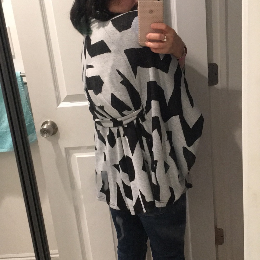 Fun top - Picture 2 of 4